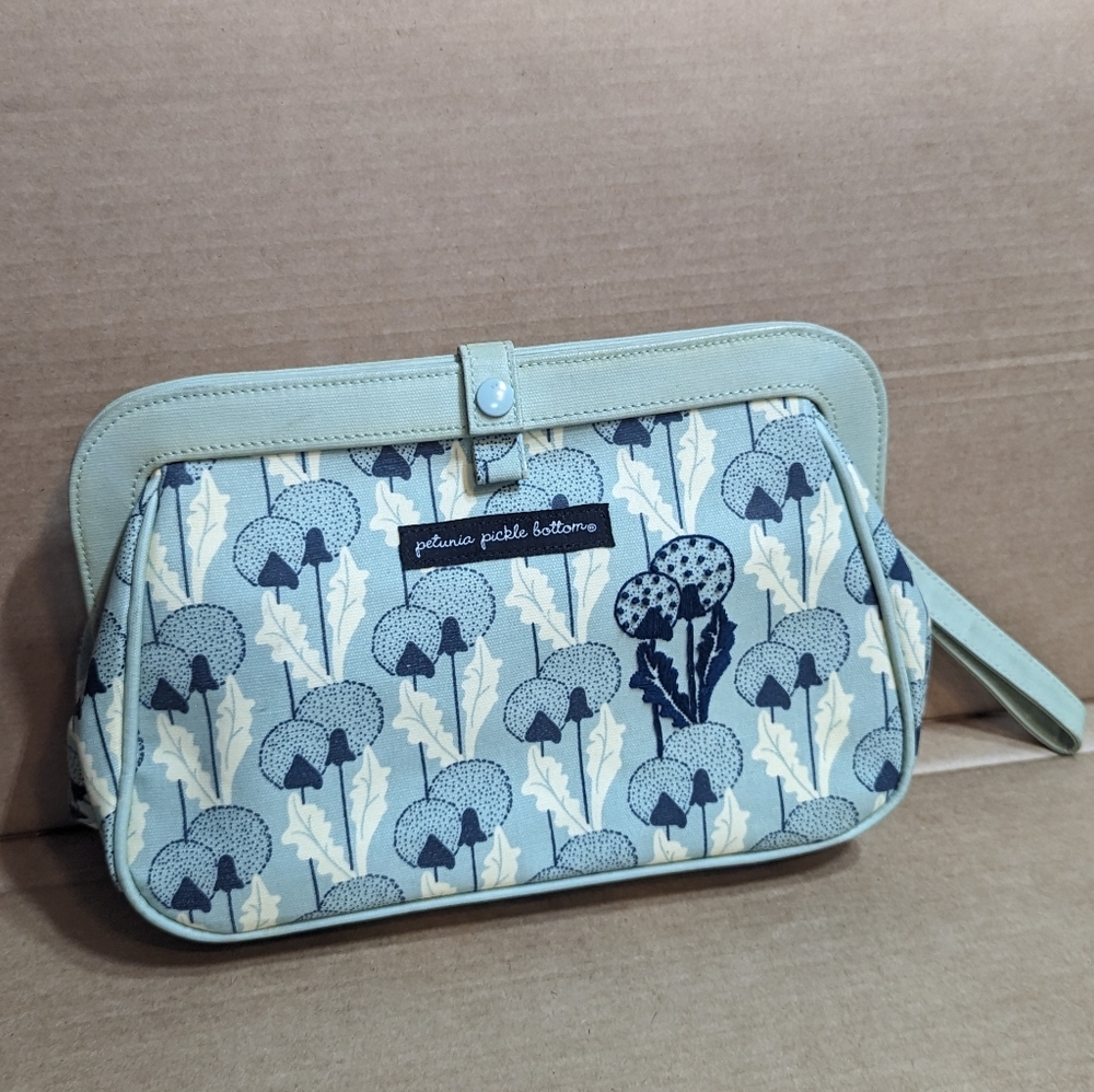 Petunia Pickle bottom cross town clutch (changing mat included!)